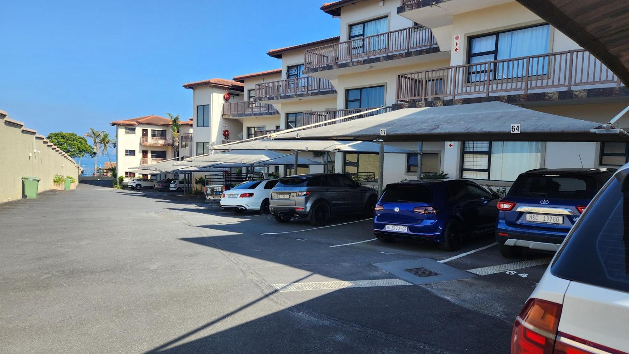 Topanga 17 Uvongo Beach Buitenkant foto