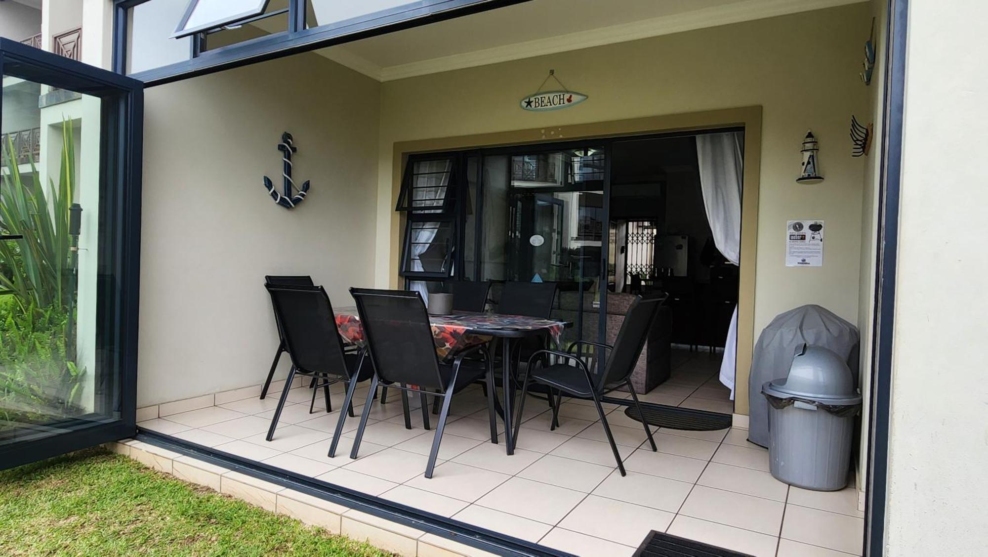 Topanga 17 Uvongo Beach Buitenkant foto